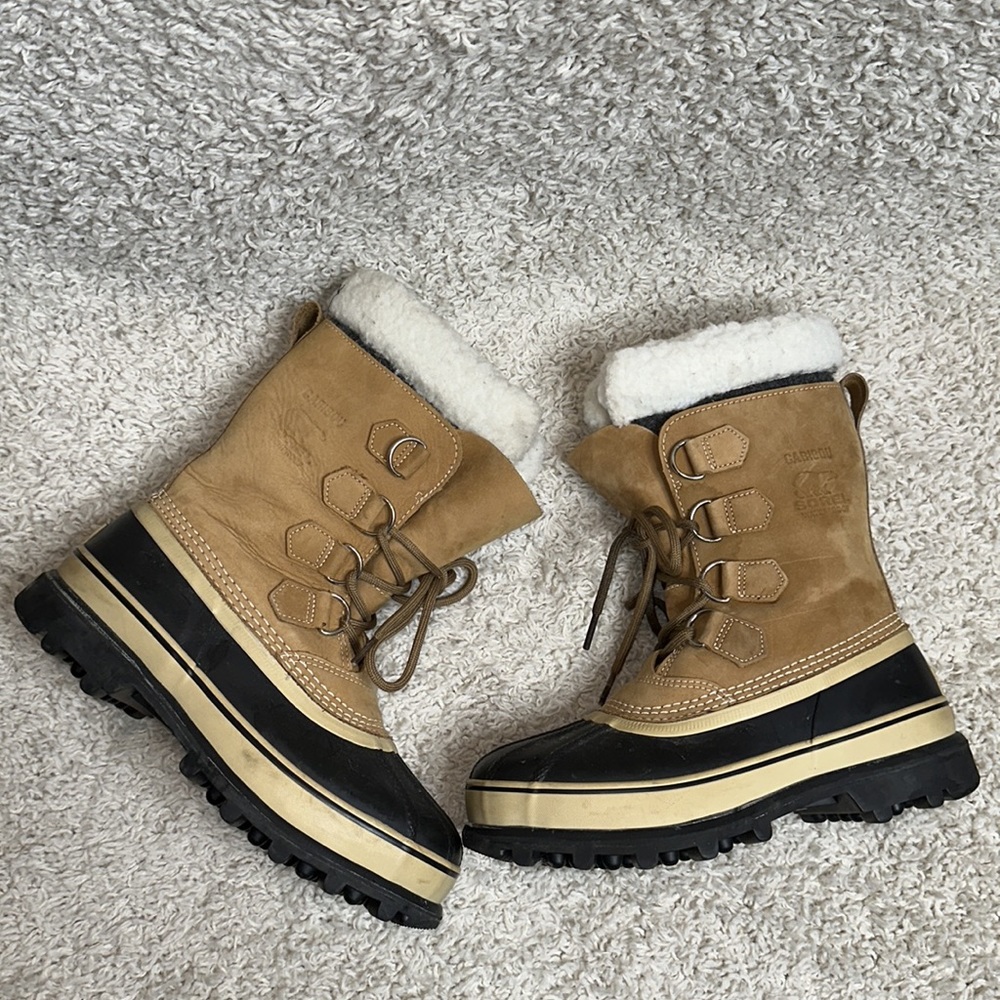 Sorel Caribou Winter Boots size 8 - Picture 2 of 9